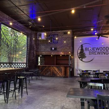 Bluewood Brewing - Patio - Breweries Near Me - St. Louis, Missouri Bluewood Brewing - Patio - Breweries Near Me - St. Louis, Missouri