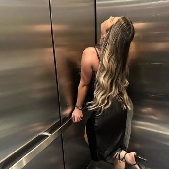 Agencé - Elevator pic - Hair Stylists Near Me - Monrovia, California Agencé - Elevator pic - Hair Stylists Near Me - Monrovia, California