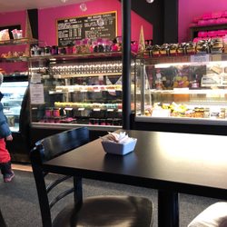 Les Gourmandises de Marie-Antoinette - Bakery items