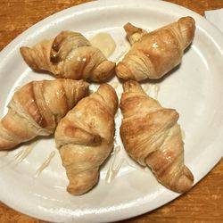 J R Cash’s Grill & Bar - Honey-Butter Croissants