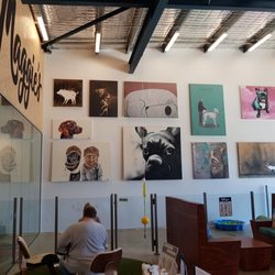 Maggie's Dog Cafe, Shop & Salon