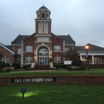 Chick-fil-A - Restaurant is in here on the right side - Fast Food Near Me - Cleveland, Tennessee