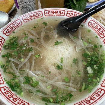 Pho 97 - Large pho with tendon only (can't see it but it's in the soup) - Vietnamese Near Me - Honolulu, Hawaii