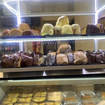 Lou's Deli - Cakes and cakes and cakeay - Delis Near Me - Southfield, Michigan Lou's Deli - Cakes and cakes and cakeay - Delis Near Me - Southfield, Michigan