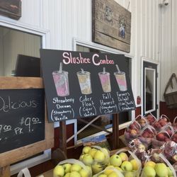 Snappy Apple Farms - Slushee Cider Menu