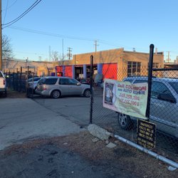 Ray's Metro Towing - Outside view
