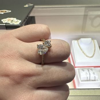 Helzberg Diamonds - Jewelry Near Me - St. Cloud, Minnesota