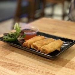 Blossom Ramen - Veg Egg Rolls - so light and tasty!
