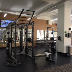 Anytime Fitness - Squat rack and cable machine
