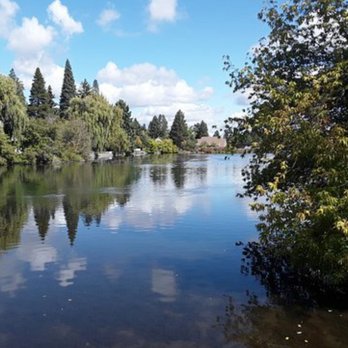 Drake Park and Mirror Pond - Parks Near Me - Bend, Oregon