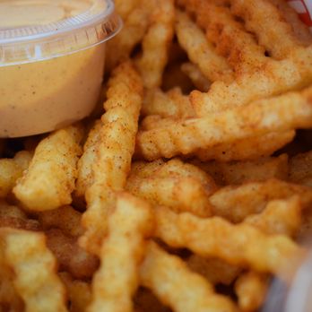 Howlin' Ray's - Shake Fries - Southern Near Me - Los Angeles, California