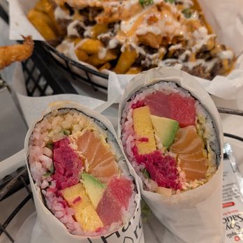 En Hakkore 2.0 - Asian Fusion Near Me - Chicago, Illinois