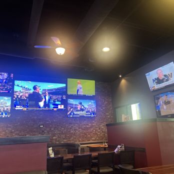 Oggi's - Breweries Near Me - Garden Grove, California Oggi's - Breweries Near Me - Garden Grove, California
