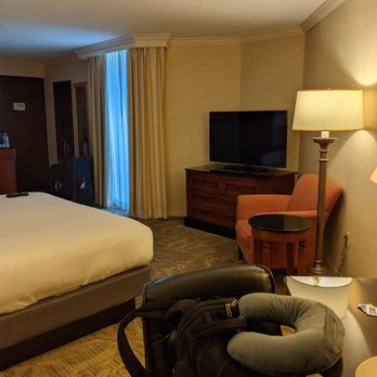 Hilton DFW Lakes Executive Conference Center - King room - Hotels Near Me - Grapevine, Texas Hilton DFW Lakes Executive Conference Center - King room - Hotels Near Me - Grapevine, Texas