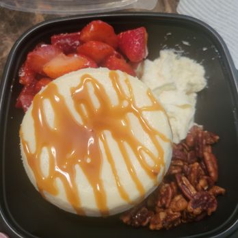 LongHorn Steakhouse - Cheesecake with caramel drizzle and pecans and optional strawberries  9/20 - Steakhouses Near Me - Macon, Georgia