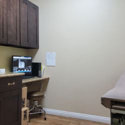 Seven Star Orthopedics - Waiting for Dr.