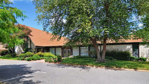 BRIGHT-HOLLAND FUNERAL HOME - Updated May 2026 - 14 Photos - 2601 Lamar
