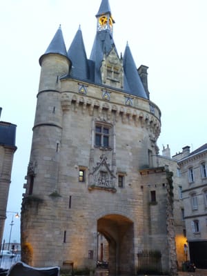Porte Cailhau by null