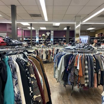 Buffalo Exchange - Women's Clothing Near Me - San Diego, California Buffalo Exchange - Women's Clothing Near Me - San Diego, California