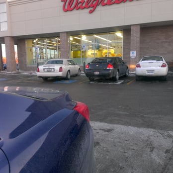 Walgreens - cars parked in front of a walgreens store - Drugstores Near Me - Romeoville, Illinois Walgreens - cars parked in front of a walgreens store - Drugstores Near Me - Romeoville, Illinois