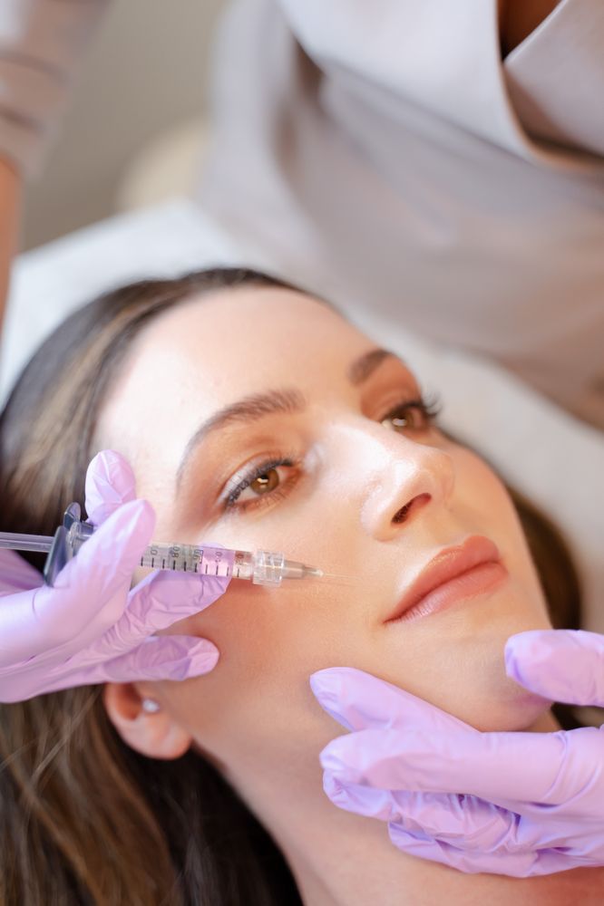 Chic Clinique Logo
