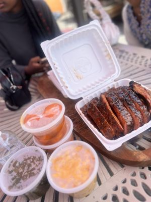 Bowlegged B.B.Q by null