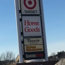 Framingham Mall - Framingham Mall -- 400 Cochituate Road / Route 30, Framingham              Sign (from Route 30)