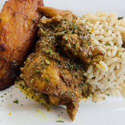 Sugarcane Grille - Crispy Fried Plantain, Curry Chicken, & Rice.