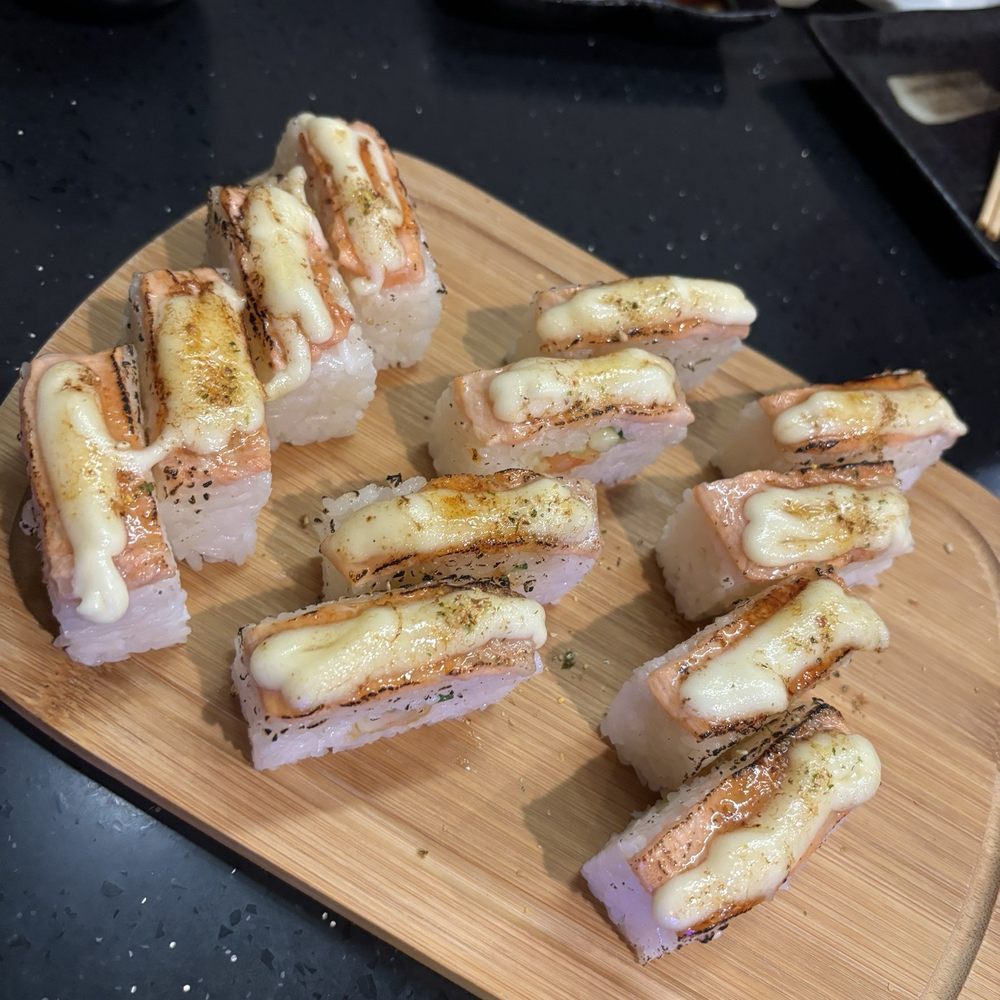 Sushi%AYCE/All You Can Eat - Seared salmon nigiri - Sushi Bars Near Me - Seattle, Washington Sushi%AYCE/All You Can Eat - Seared salmon nigiri - Sushi Bars Near Me - Seattle, Washington