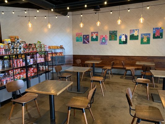 Myomee Cafe by null