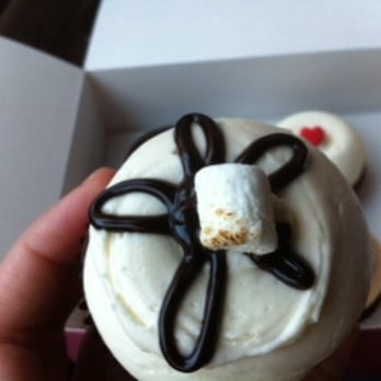 Georgetown Cupcake - Toasted marshmallow. - Cupcakes Near Me - Washington, DC, District of Columbia Georgetown Cupcake - Toasted marshmallow. - Cupcakes Near Me - Washington, DC, District of Columbia