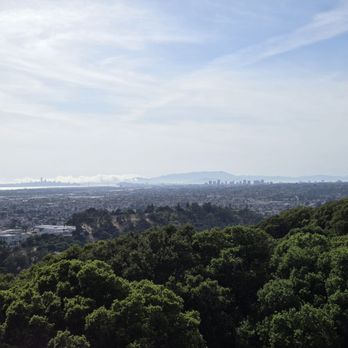 Oakland Zoo - Beautiful views - Zoos Near Me - Oakland, California