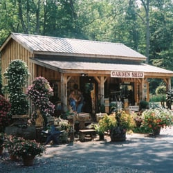 Twin Ponds Greenhouse & Landscaping
