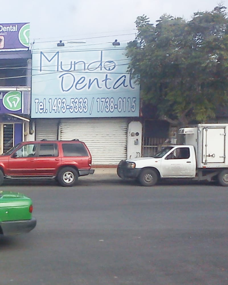 MUNDO DENTAL Av. Conquistadores 142 Residencial Los Robles, Hacienda