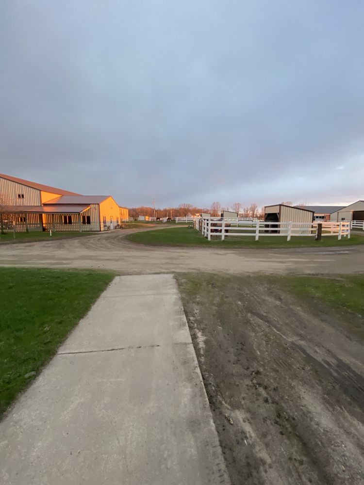 Schroeders Creekside Stables - equestrian in Saint Francis, MN