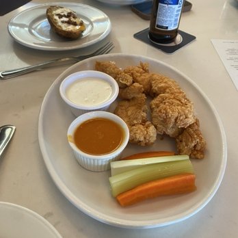 The Loft - Chix fingers - Bars Near Me - Quincy, Massachusetts