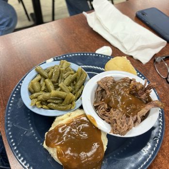Teresa's Restaurant - Roast Beef Dinner - American Near Me - Bowling Green, Kentucky Teresa's Restaurant - Roast Beef Dinner - American Near Me - Bowling Green, Kentucky