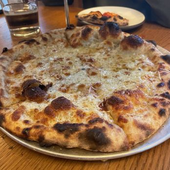F&F Pizzeria - Cacio e pepe pizza - Pizza Near Me - Pittsburgh, Pennsylvania F&F Pizzeria - Cacio e pepe pizza - Pizza Near Me - Pittsburgh, Pennsylvania