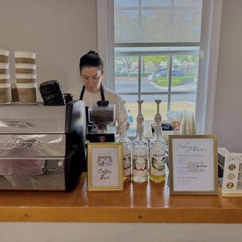 Cafecito Pour Favor - Caterers Near Me