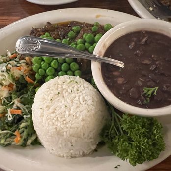 Pambiche - Ropa Vieja - Cuban Near Me - Portland, Oregon Pambiche - Ropa Vieja - Cuban Near Me - Portland, Oregon