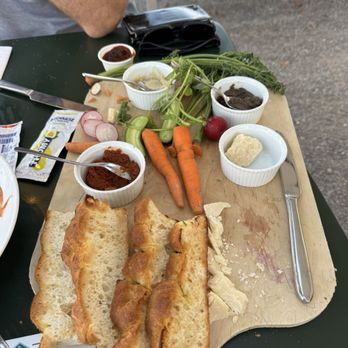 Restaurant Bauschänzli - Whole carrots, and radishes fresh from the farm included with some dirt practically. - Beer Garden Near Me - Zürich, ZH Restaurant Bauschänzli - Whole carrots, and radishes fresh from the farm included with some dirt practically. - Beer Garden Near Me - Zürich, ZH