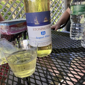 Stonington Vineyards Inc - Wineries Near Me - Stonington, Connecticut