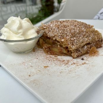 Haas&Haas Teehaus - Apple strudel (Wiener Apfelstrudel) - Coffee & Tea Near Me - Vienna, 9 Haas&Haas Teehaus - Apple strudel (Wiener Apfelstrudel) - Coffee & Tea Near Me - Vienna, 9