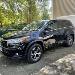 Accent Limousines - SUV