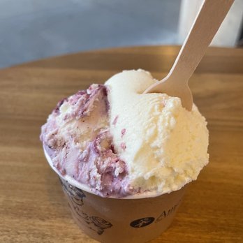 Amorino - Blueberry Cheesecake and Amarena - Desserts Near Me - Chicago, Illinois Amorino - Blueberry Cheesecake and Amarena - Desserts Near Me - Chicago, Illinois