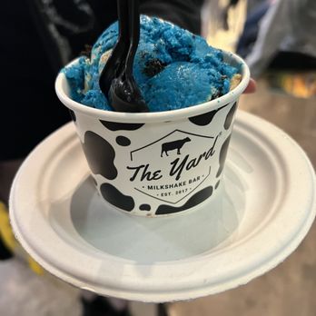 The Yard Milkshake Bar - Blue Monster single scoop - Ice Cream & Frozen Yogurt Near Me - Vancouver, Washington