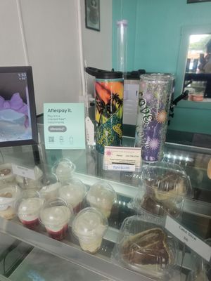 Sweet Corner Cakes by null