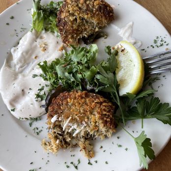 Galyn's - Crab Cake Plate - Seafood Near Me - Bar Harbor, Maine Galyn's - Crab Cake Plate - Seafood Near Me - Bar Harbor, Maine
