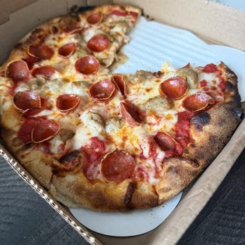Slice of Fire - Pepperoni and Sausage - Food Trucks Near Me - Daphne, Alabama Slice of Fire - Pepperoni and Sausage - Food Trucks Near Me - Daphne, Alabama
