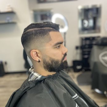 Nickthebarber - Mid fade comb over and Beard line up - Barbers Near Me - Thousand Oaks , California Nickthebarber - Mid fade comb over and Beard line up - Barbers Near Me - Thousand Oaks , California